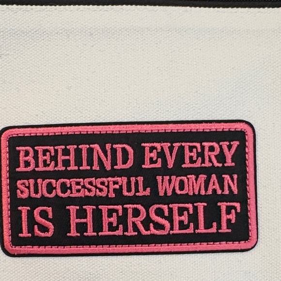 Strong Woman Beauty Bundle NARS, Clarins, Buxom, and more. - Picture 13 of 14